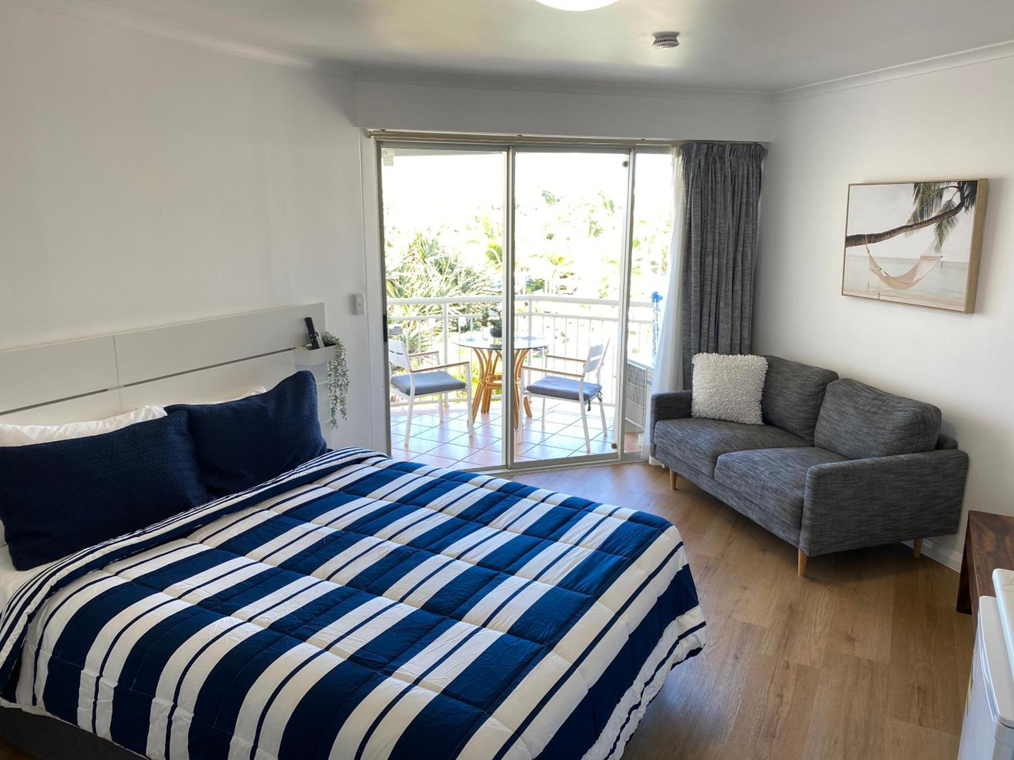 Resort Queen Studio At Alex Beach Resort Alexandra Headland Extérieur photo